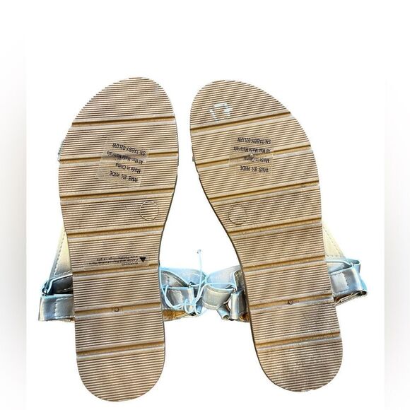 Alexis Bendel size 8.5W nwt - Picture 2 of 2